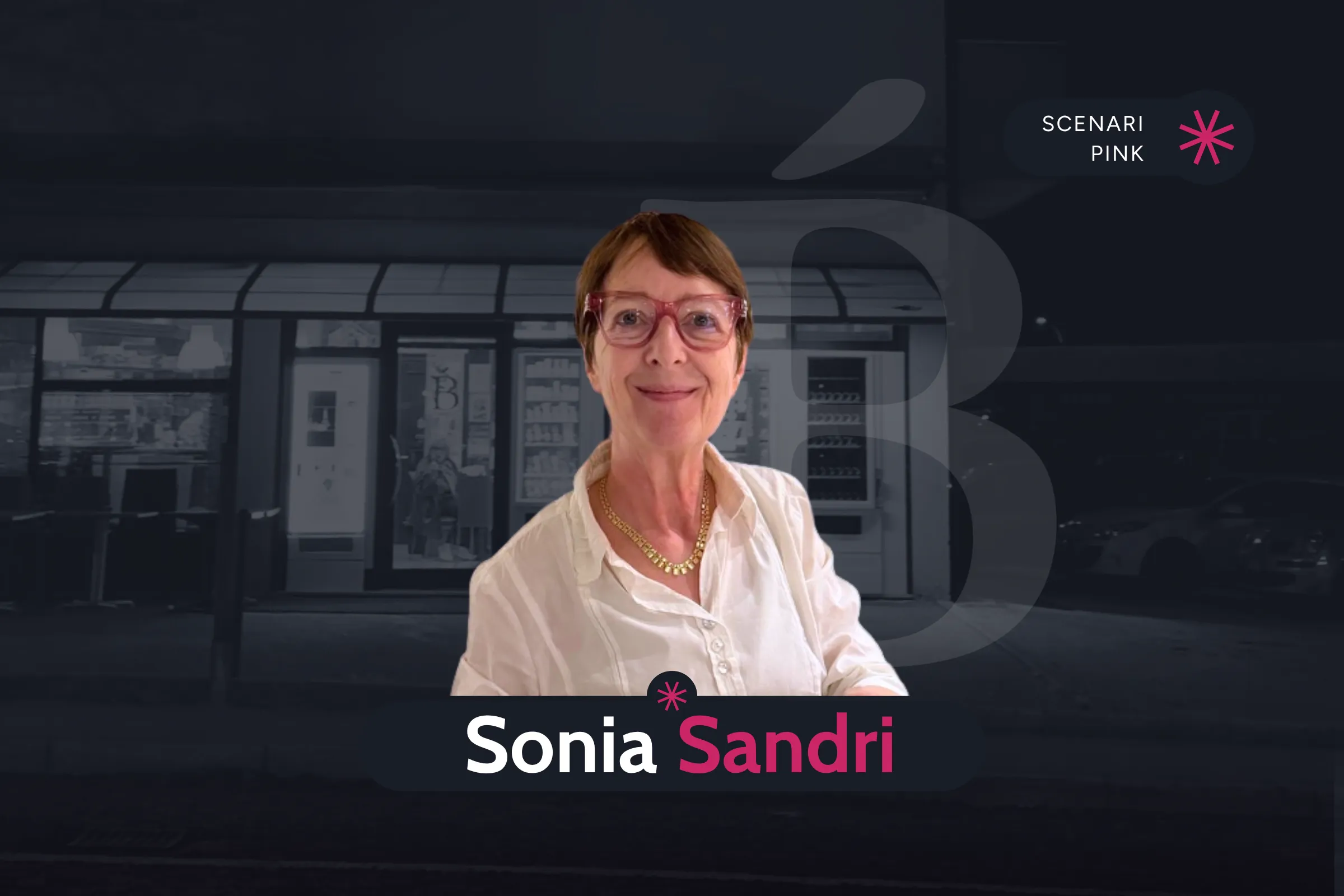 Sonia Sandri davanti alla sede della caffetteria Boldù.
